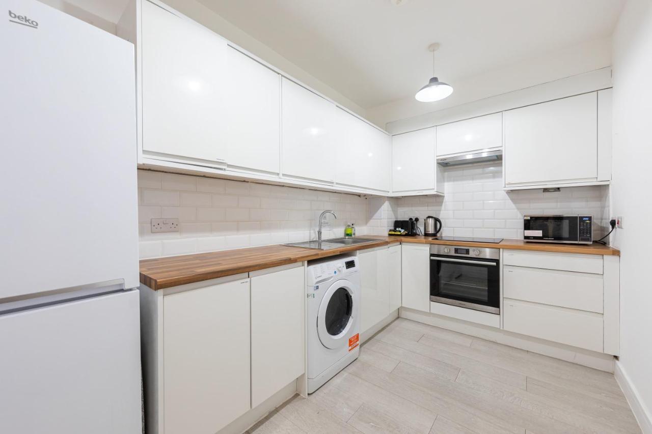 Boutique Modern Hotel Room For Two Near Tube And Bus Stations London Exterior foto